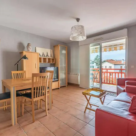 Moderne Avec Balcon, Proche Centre Et Plage, Piscine Et Parking, - Fr-1-2-399 Appartement