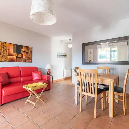 Apartman Moderne Avec Balcon, Proche Centre Et Plage, Piscine Et Parking, - Fr-1-2-399 *