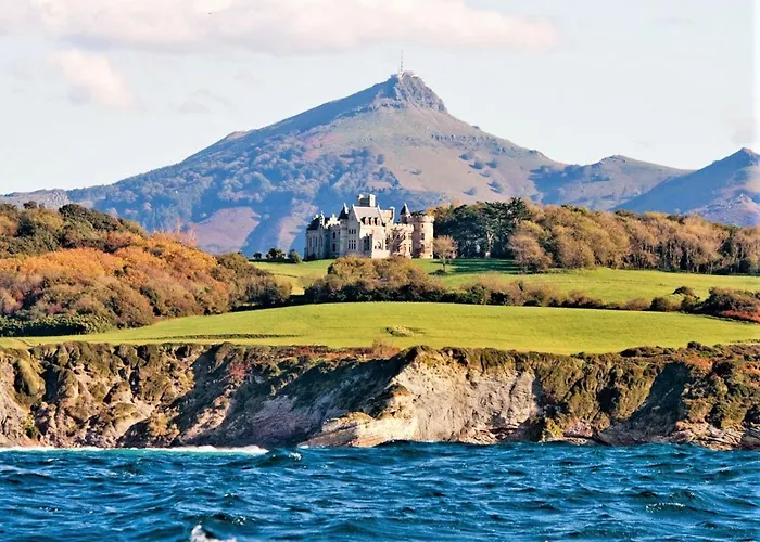 Apartment Moderne Avec Balcon, Proche Centre Et Plage, Piscine Et Parking, - Fr-1-2-399 Hendaye